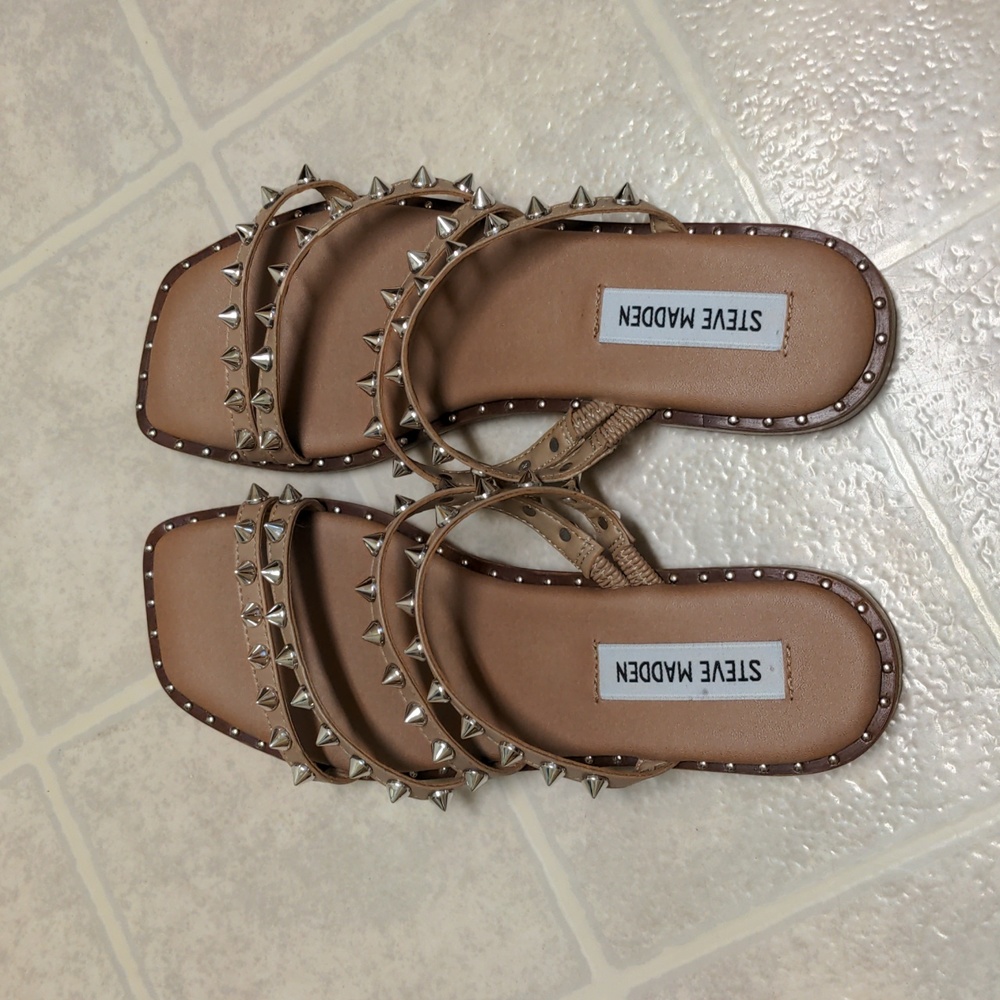 Steve Madden Skyler Tan size 6
